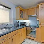 Cosy 1 Bed Globe View St Pauls London