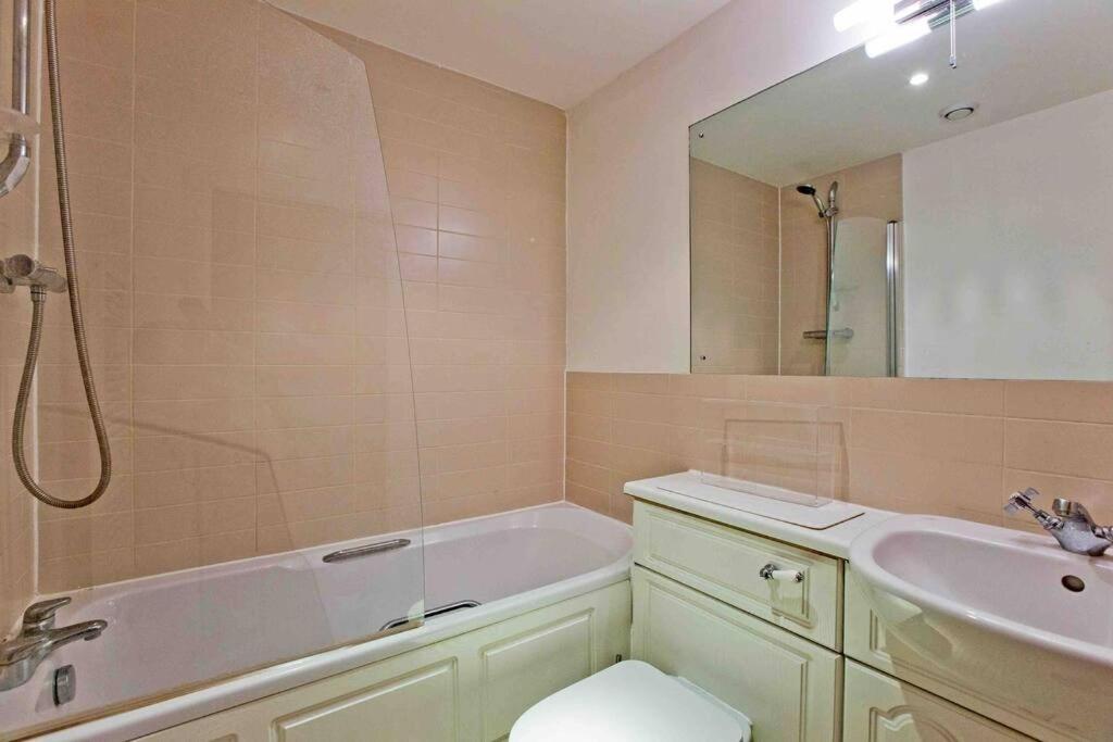 Cosy 1 Bed Globe View St Pauls * London